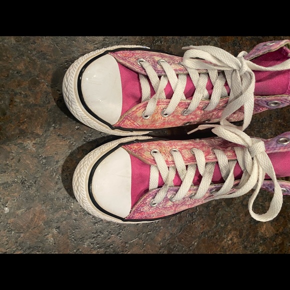 Girls high top converse - Picture 2 of 6